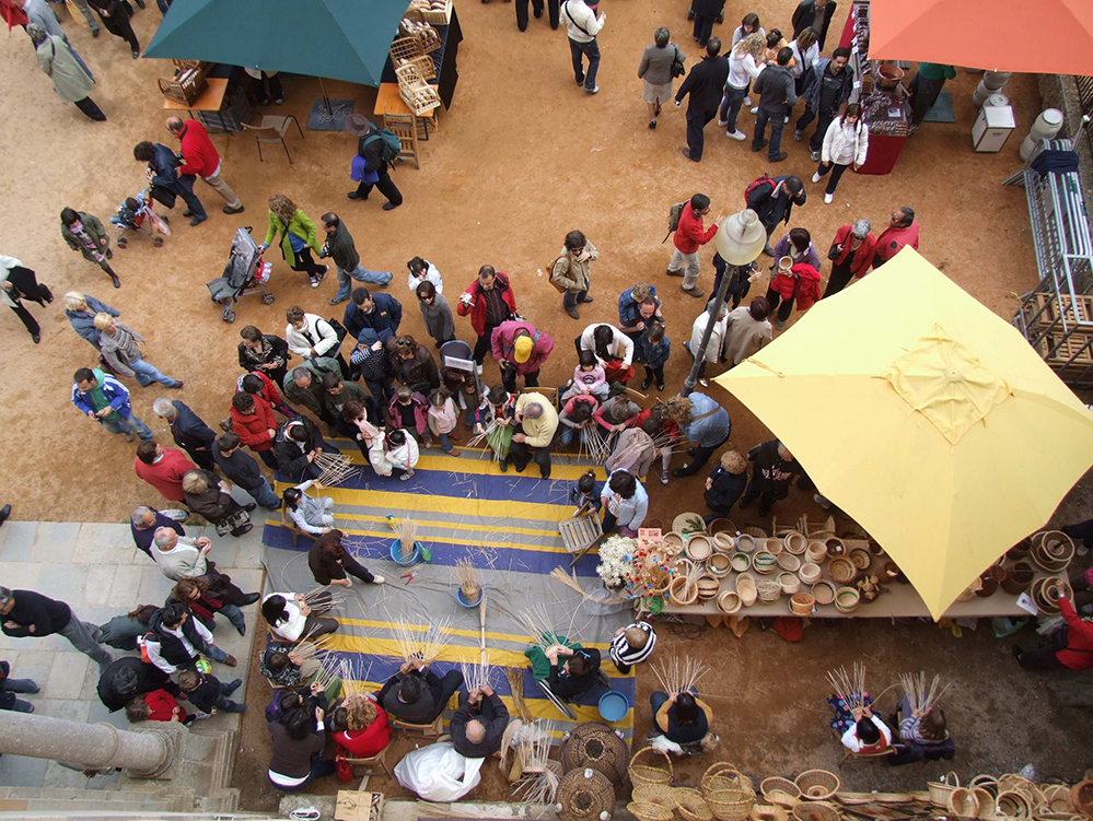 Mercat del Brunyol a la plaça del Monestir, 2009 AMSFG. Fons Albert Gironès (Autor: Albert Gironès)