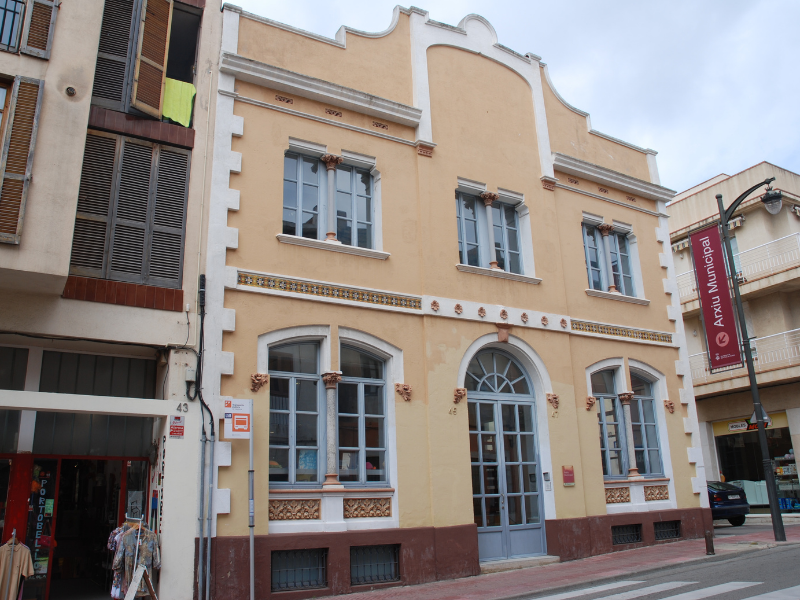 Barri de l'Eixample. Sant Feliu de Guíxols. Mercè Pérez Espinar. 2012.