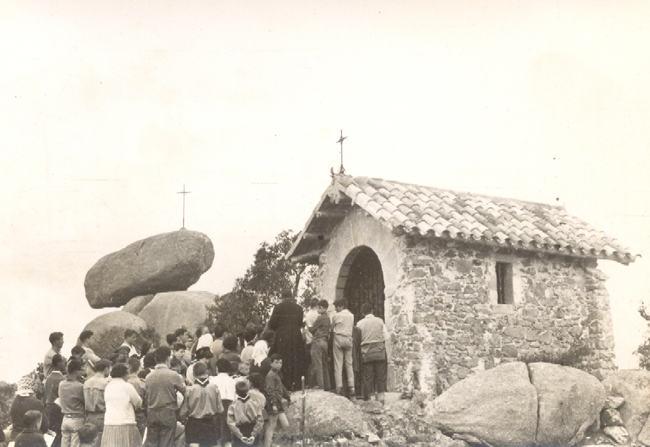 Missa amb motiu de l’Aplec de Pedralta, anys setanta AMSFG. Fons Enric Figueras Ribas (Autor desconegut)